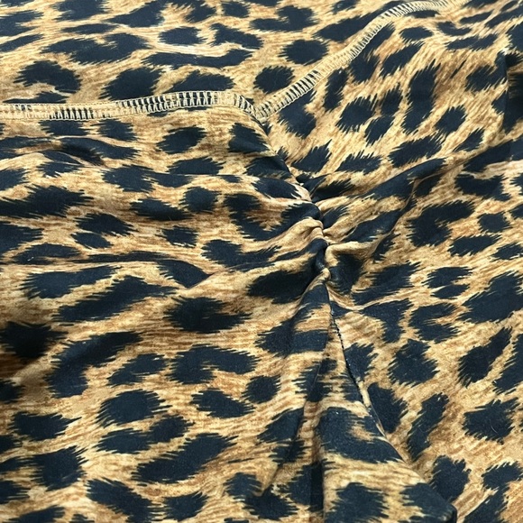 Til You Collapse leopard scrunch leggings size small - Picture 3 of 5